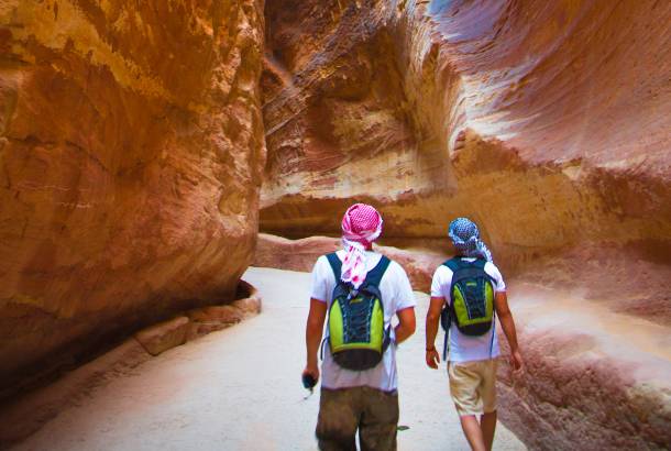 Walking-down-the-Siq--Jordan-Tours--On-The-Go-Tours-242371411552450_crop_610_410